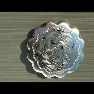 Bond Boyd 925 Sterling Silver Etched Floral Motif Brooch
